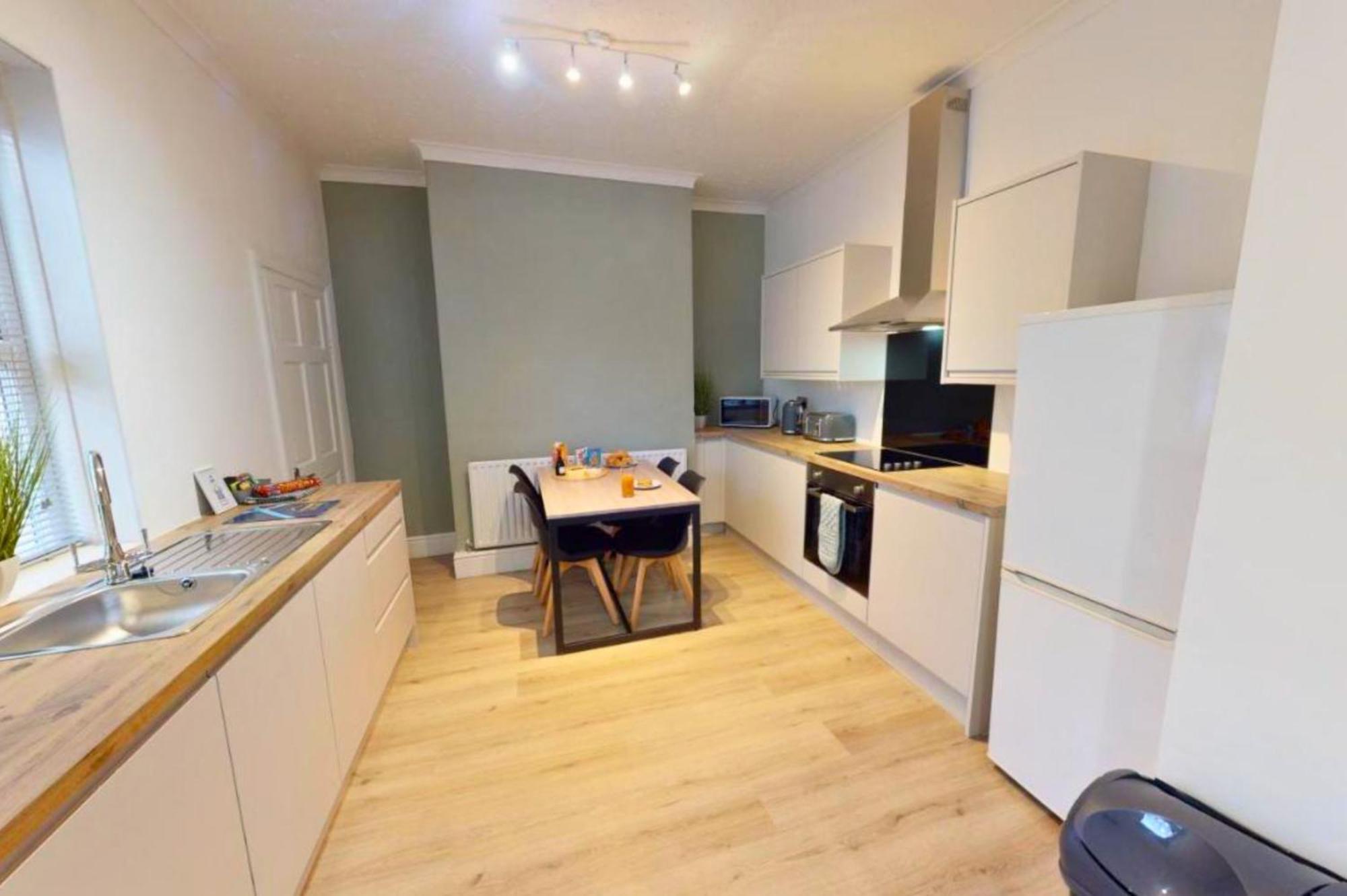 Station House By Horizons Stays Darlington  Eksteriør billede